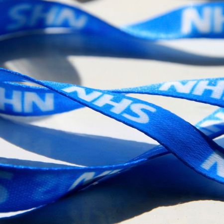 NHS ribbon, Badge Of Honour